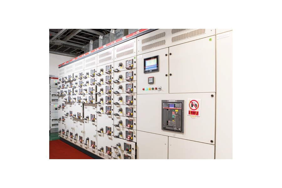 UL-MNS 3.0 with M10x low voltage switchgear